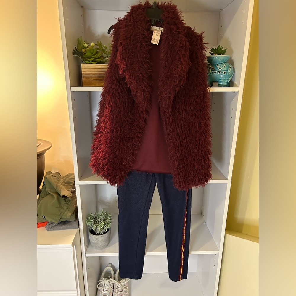 Satin Flowers Fuzzy Vest with Legging